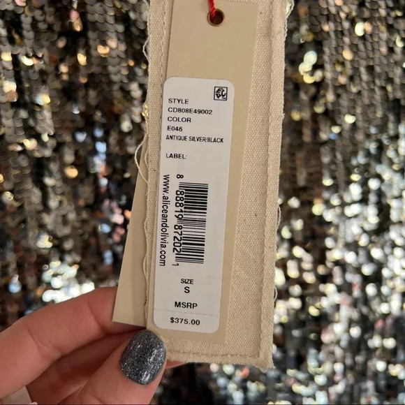 NWT Alice + Olivia Danica Sequin V Back Top - Picture 5 of 13